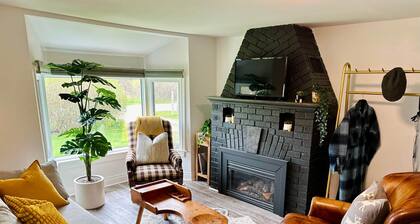 Grey Cottage in Port