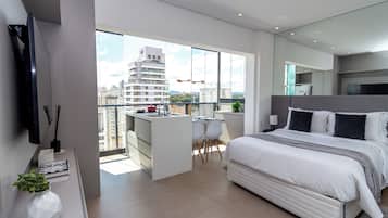 Classic Studio (402544) | 1 bedroom, desk, bed sheets