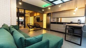 Comfort Studio (CV 318 Studio 68CG.2C- 325612) | Living area | Smart TV