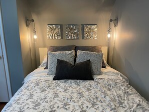 3 habitaciones, tabla de planchar con plancha, wifi y ropa de cama 