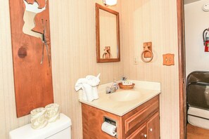 Bathroom - Gallagher's West (Big Bear Lake)