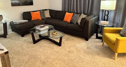 Lakeview Villa - Exquisite & Cozy 3 Bedroom Home