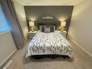2 bedrooms, iron/ironing board, bed sheets