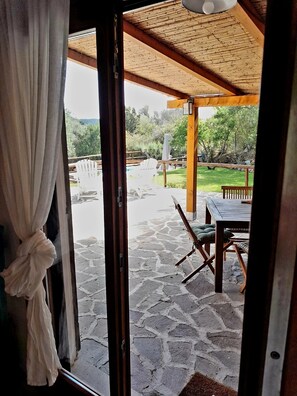 Interior - Sardinia, San Teodoro, luxury villa with garden and pool, oasis of quiet & relax (Li Cupuneddi)