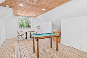 Spielezimmer