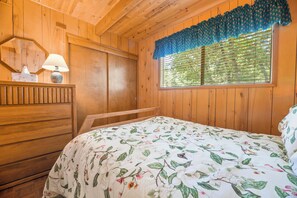 Basic Cabin - Gnome Chalet (Big Bear Lake)