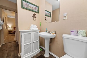 Basic-Ferienhütte | Badezimmer