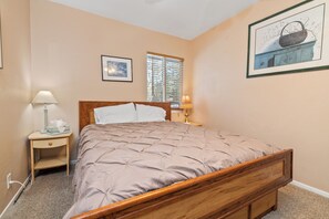 Basic Cabin | 2 bedrooms, free WiFi - Happy on the Lake (Big Bear Lake)