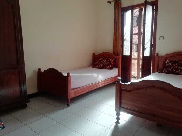 3 makuuhuonetta, vuodevaatteet