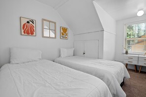 3 bedrooms, free WiFi - Happy Hours  (Big Bear Lake)