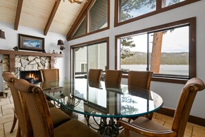 Dining - Hakuna Matata Lakefront (Big Bear Lake)