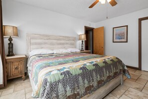 Chalet rustique de base | 4 chambres, accès au Wi-Fi (inclus)