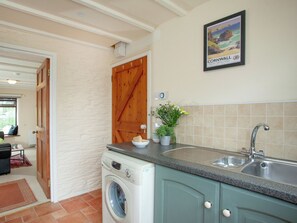 Interior - 2 bedroom accommodation in Mevagissey, near St Austell (Mevagissey, near St Austell)