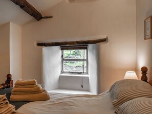 2 室のベッドルーム、WiFi (無料)、ベッドシーツ