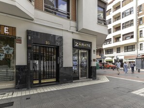 Exterior detail - Modern and Spacious in the Centre (Bilbao)