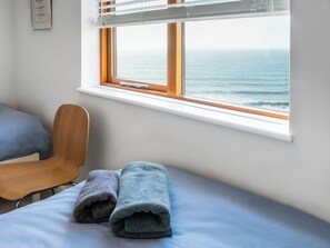 4 bedrooms, free WiFi, bed sheets - Sunset Beach - UK42994 (Mortehoe, near Woolacombe)