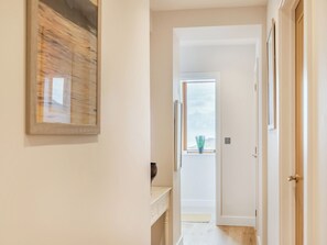 Interior - Sunset Beach - UK42994 (Mortehoe, near Woolacombe)