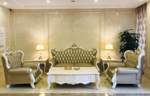 Interior - Vienna Hotel (Chengdou Dufu Thatched Cottage Jinsha Site) (Chengdu)