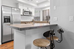 Basic Condo | Private kitchen - Bear Retreat  (Big Bear Lake)