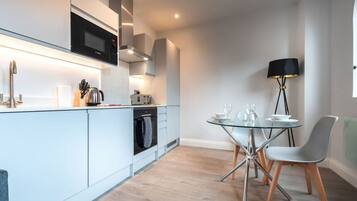 Fridge, microwave, oven, dishwasher