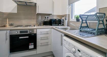 Leadenflower Apartment