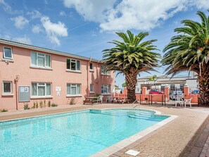 Pool - First Floor Apartment - UK44652 (Paignton)