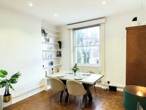Dining - 2-Bed Maida Vale flat | Little Venice, Paddington (London)