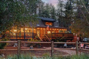 Front of property - Golf and Ski at Pond View (Big Bear Lake)