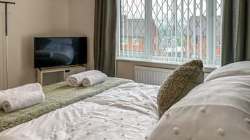 3 soverom, wi-fi (inkludert) og sengetøy