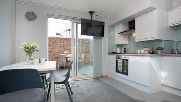 Dishwasher, highchair