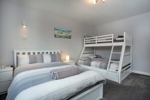 1 bedroom, free WiFi, bed sheets - Garden Apartment - UK44654 (Paignton)
