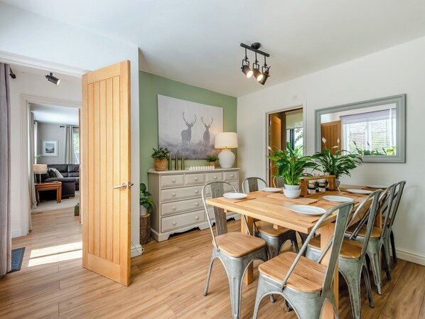 Dining - Dower House Lodge is a sanctuary where luxury meets practicality. (Ludlow)