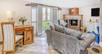 Discover Yorkshire’s charms from this cosy holiday let.