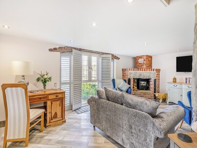 Discover Yorkshire’s charms from this cosy holiday let.