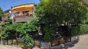 Ivy - 300 m From Beach - B2 5 (Crikvenica, Croatia), Crikvenica hotel