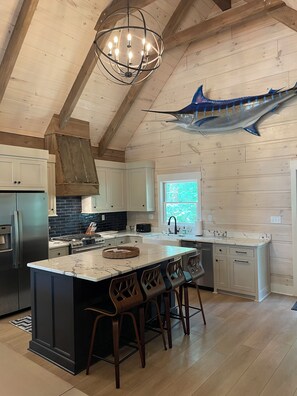 Fridge, microwave, oven, stovetop - Unwind at a new modern log cabin, stunning Lake Views, 3 miles from City Harbor (Guntersville)