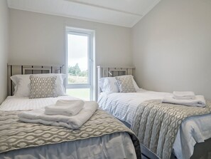 3 bedrooms, free WiFi, bed sheets