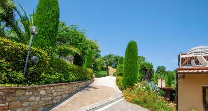 Amazing apartment in Monte Rinaldo