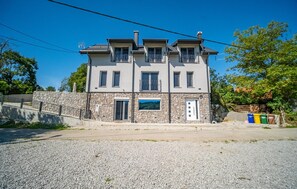 house - Lovely home in Sculac with sauna (Sculac)