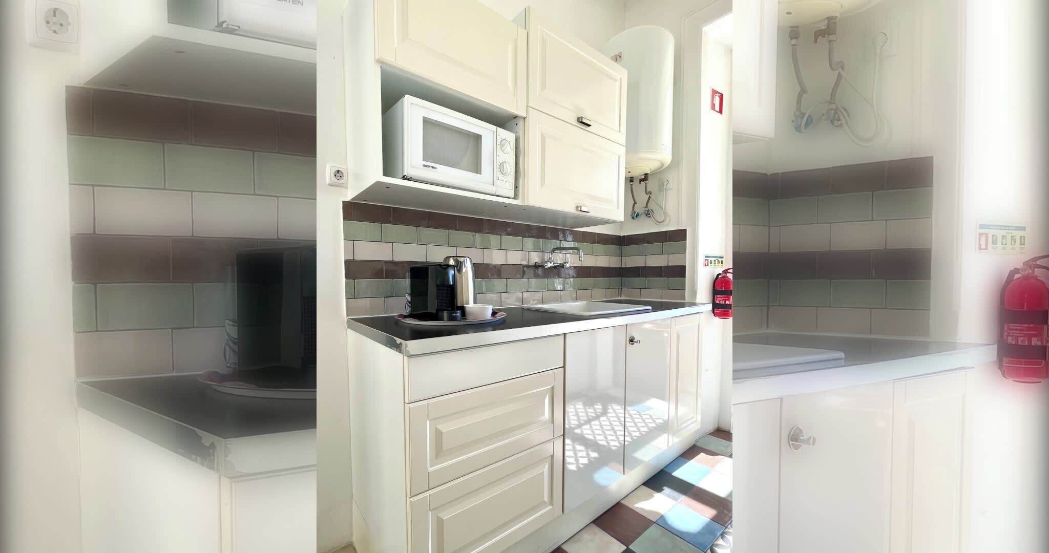 Coffee/tea maker, fridge, microwave, oven
