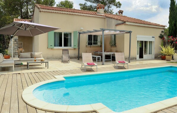 Pool - 3 bedroom lovely home in Belcodène (Belcodène)