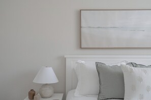 2 Schlafzimmer, Schreibtisch, Bügeleisen/Bügelbrett, kostenloses WLAN