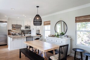 Private kitchen - Sunset on Acacia (Newport Beach)