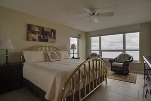 3 bedrooms, in-room safe, iron/ironing board, free WiFi