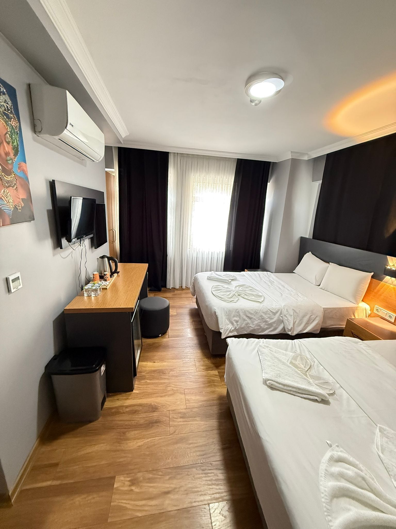 Deluxe Quadruple Room