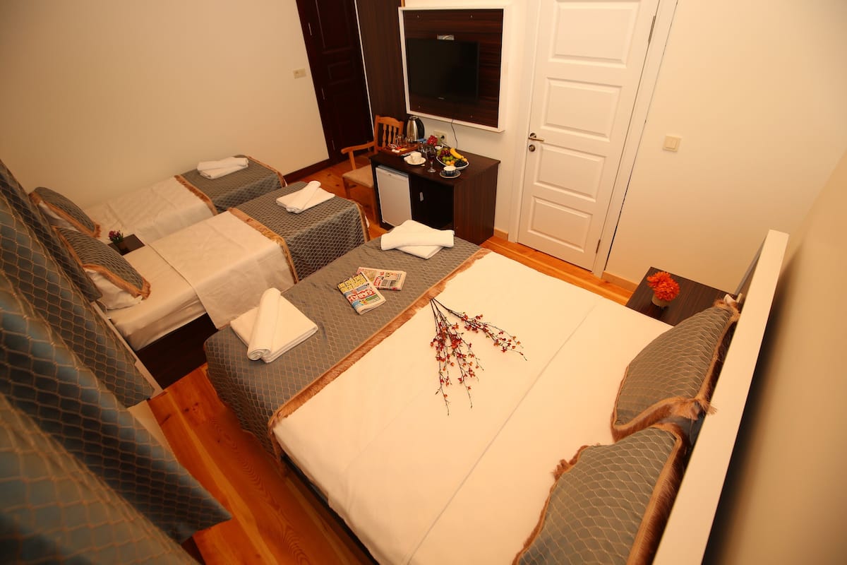 Sábanas de algodón egipcio, ropa de cama de alta calidad y wifi gratis