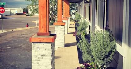 Cut Bank Suite #2 near Glacier National Park!
