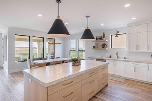 Maison, Plusieurs lits (Getaway On The Green) | Cuisine privée