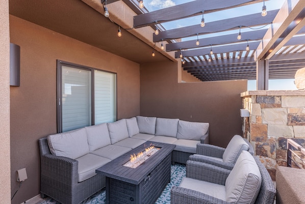 House, Multiple Beds (Suncliff Retreat) | Terrace/patio