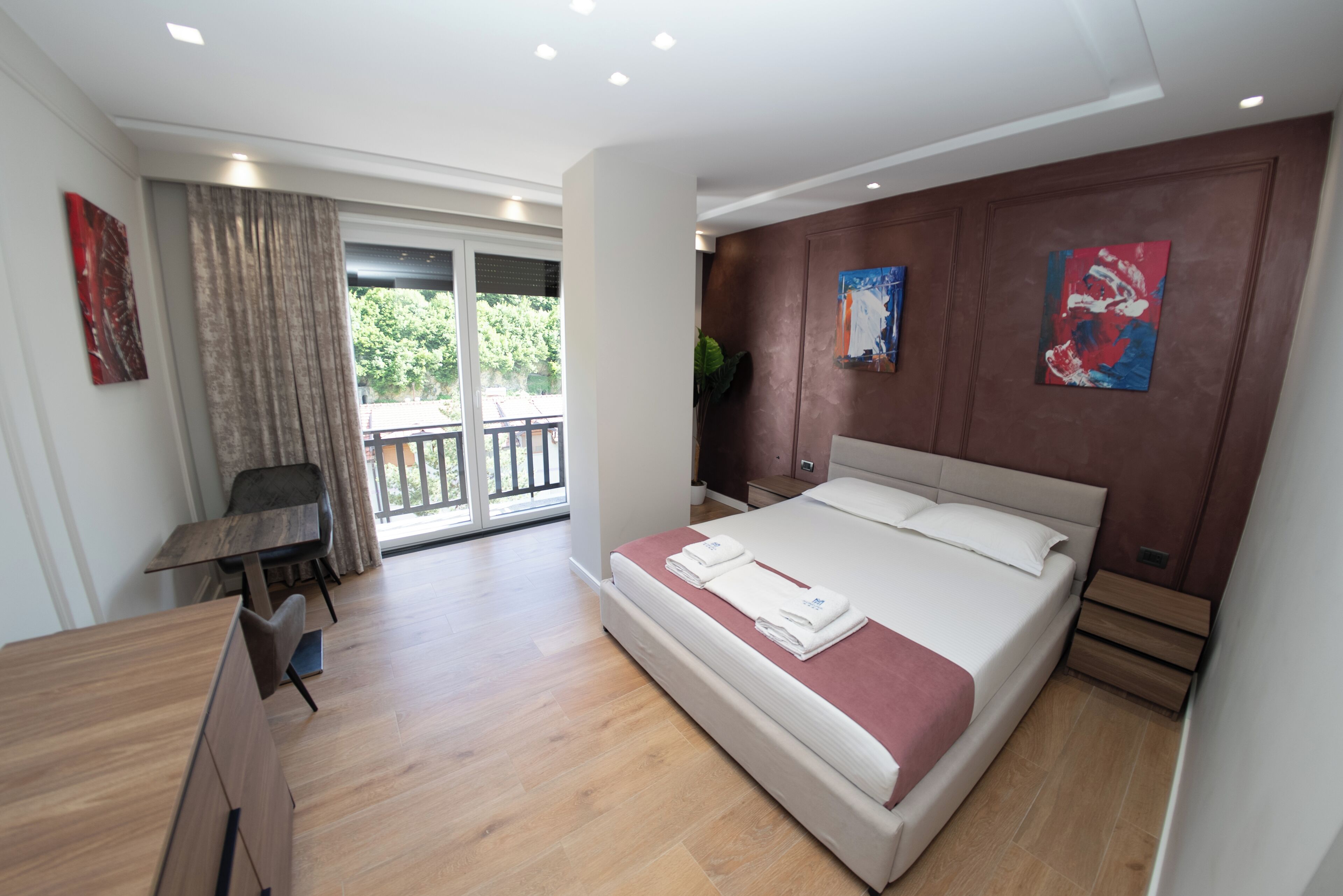 Deluxe Room | Premium bedding, minibar, free WiFi, bed sheets